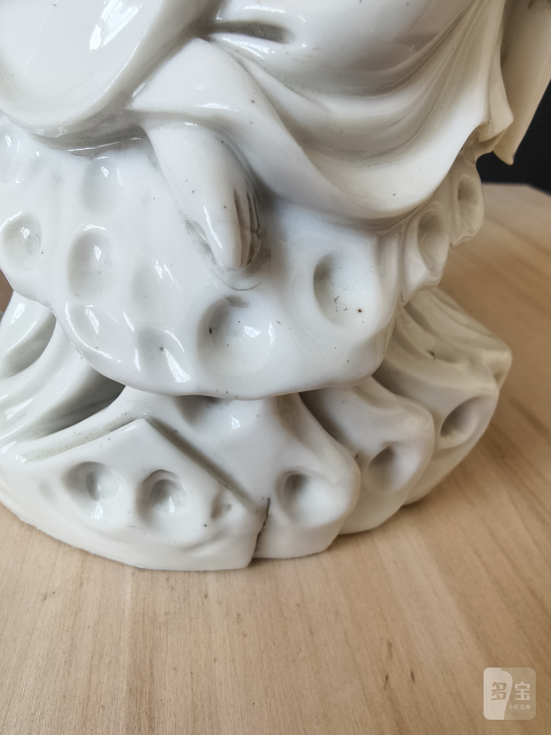 A dehua figure of a Guanyin and child - 图12